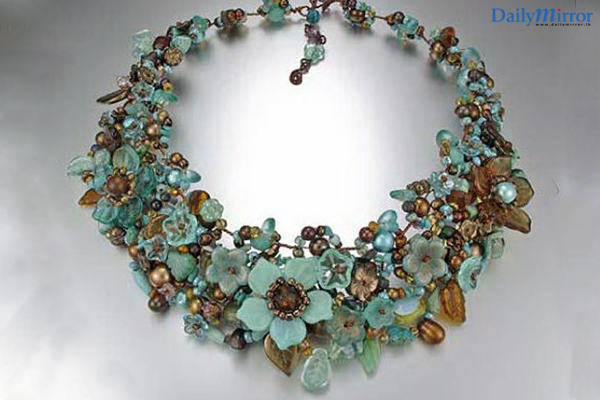 The Evolution Of Sri Lanka S Jewelry Industry Over Ages Daily Today With The Aid Of Technology And Skills Talented S Designers Jewelry Industry Has Risen To Become One Leading Industries