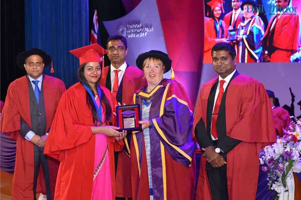 Daily Mirror 700 Esoft Graduates Celebrated At London Metropolitan University Graduation